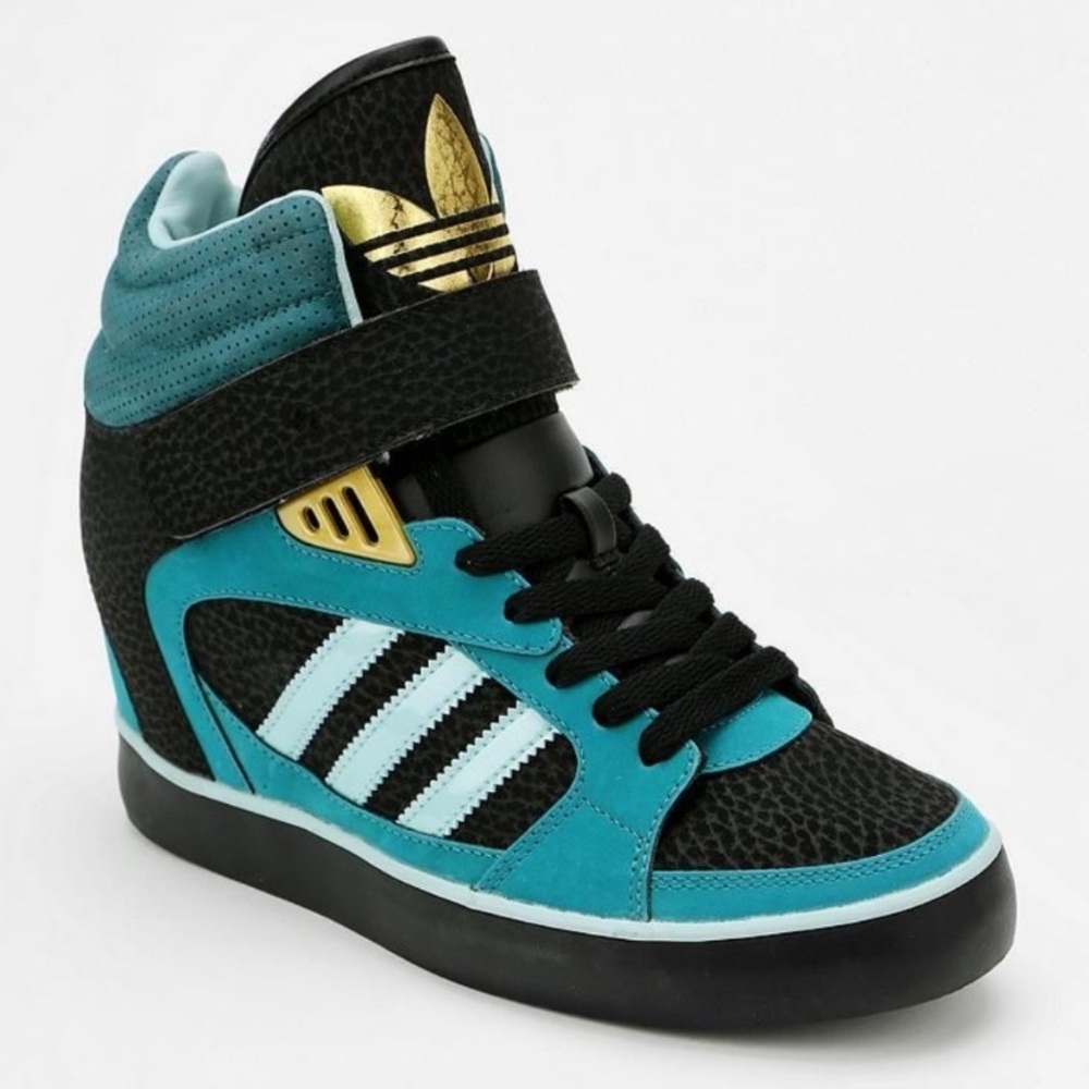 ISO ADIDAS AMBERLIGHT UP WEDGE SNEAKERS